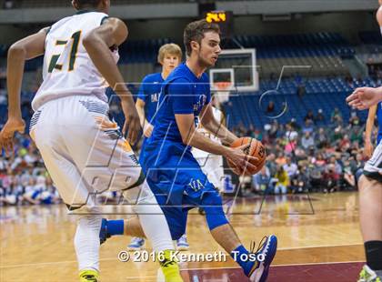 Thumbnail 3 in East Chambers vs. Van Alstyne (UIL 3A Semifinal) photogallery.