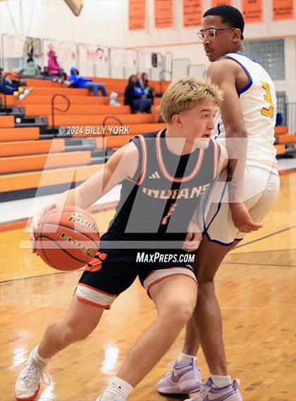 Thumbnail 2 in Grand Saline vs Chapel Hill photogallery.