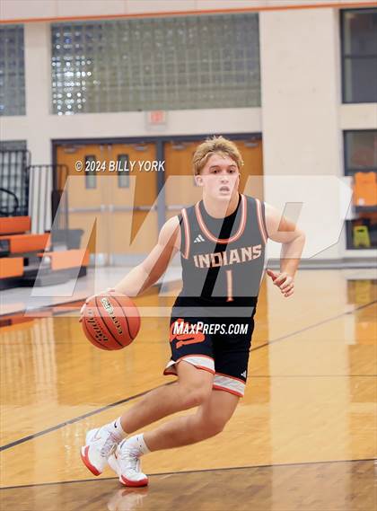 Thumbnail 1 in Grand Saline vs Chapel Hill photogallery.