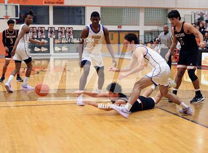 Thumbnail 3 in Grand Saline vs Chapel Hill photogallery.