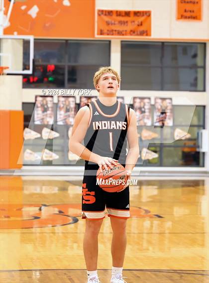 Thumbnail 2 in Grand Saline vs Chapel Hill photogallery.