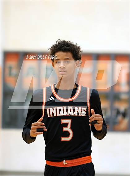 Thumbnail 1 in Grand Saline vs Chapel Hill photogallery.