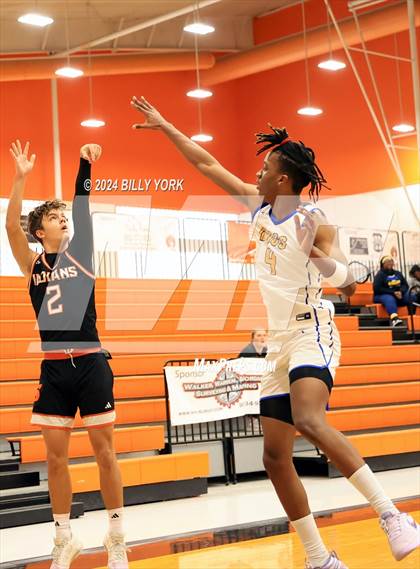 Thumbnail 1 in Grand Saline vs Chapel Hill photogallery.
