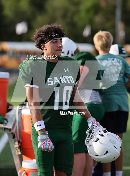 Thumbnail 2 in Hico vs Santo (scrimmage) photogallery.