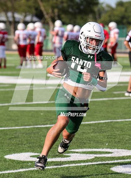 Thumbnail 3 in Hico vs Santo (scrimmage) photogallery.