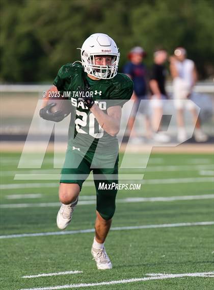 Thumbnail 2 in Hico vs Santo (scrimmage) photogallery.