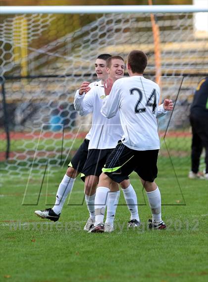 Thumbnail 2 in New Milford @ Barlow photogallery.