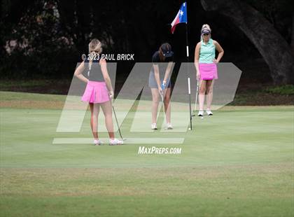 Thumbnail 1 in UIL 2A Girls Golf Finals  photogallery.
