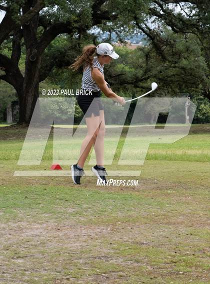 Thumbnail 1 in UIL 2A Girls Golf Finals  photogallery.