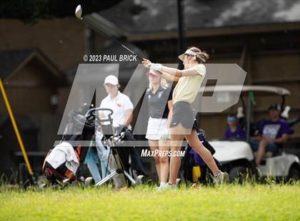 Thumbnail 3 in UIL 2A Girls Golf Finals  photogallery.
