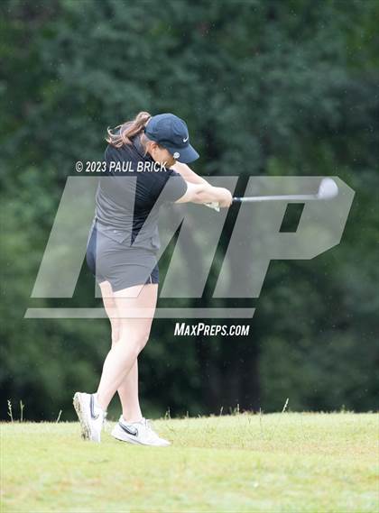 Thumbnail 2 in UIL 2A Girls Golf Finals  photogallery.
