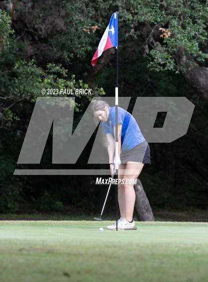 Thumbnail 2 in UIL 2A Girls Golf Finals  photogallery.