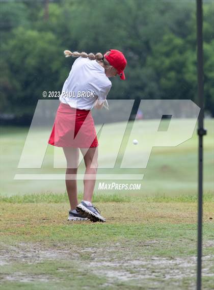 Thumbnail 2 in UIL 2A Girls Golf Finals  photogallery.