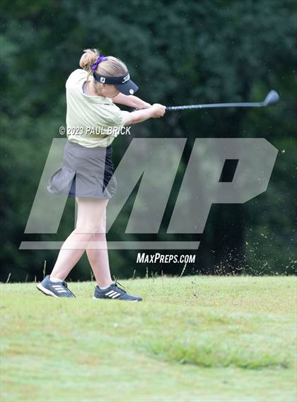 Thumbnail 1 in UIL 2A Girls Golf Finals  photogallery.