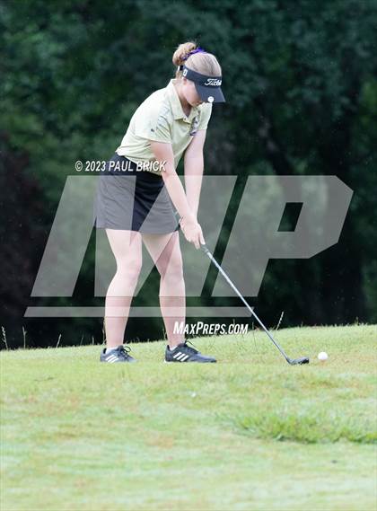 Thumbnail 3 in UIL 2A Girls Golf Finals  photogallery.