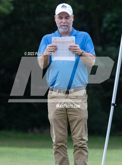Thumbnail 3 in UIL 2A Girls Golf Finals  photogallery.