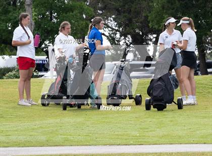 Thumbnail 1 in UIL 2A Girls Golf Finals  photogallery.