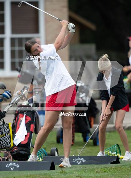 Thumbnail 3 in UIL 2A Girls Golf Finals  photogallery.