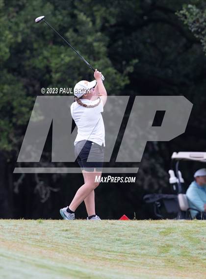Thumbnail 2 in UIL 2A Girls Golf Finals  photogallery.