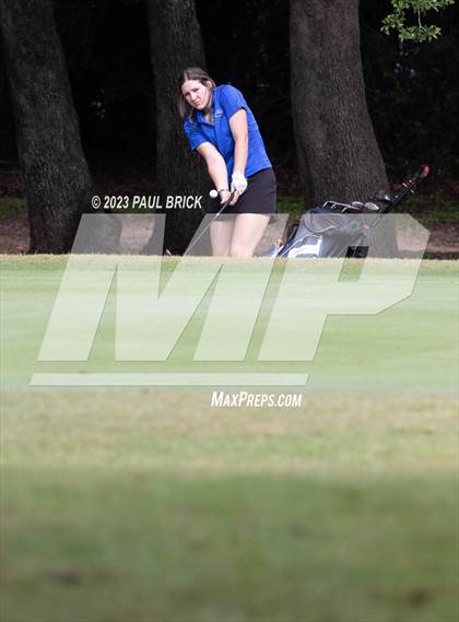 Thumbnail 2 in UIL 2A Girls Golf Finals  photogallery.