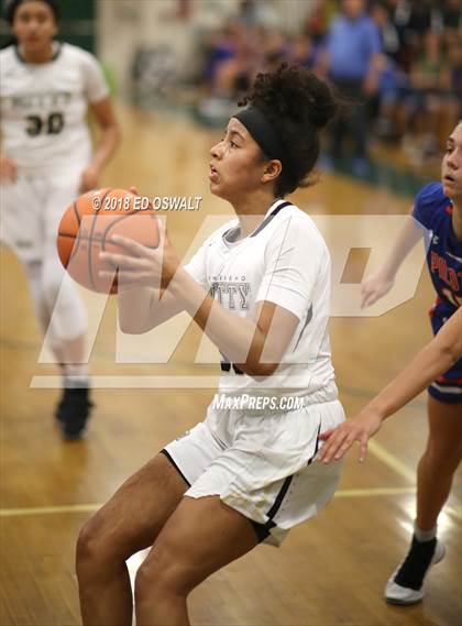 Thumbnail 2 in Archbishop Mitty vs. St. Joseph Notre Dame (Elite is Earned Showcase) photogallery.