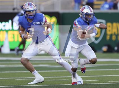 Thumbnail 1 in Westlake vs. Katy Taylor (UIL 6A Division 2 Semifinal) photogallery.