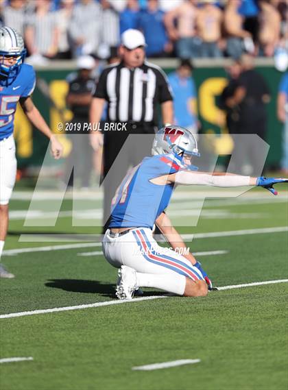 Thumbnail 1 in Westlake vs. Katy Taylor (UIL 6A Division 2 Semifinal) photogallery.