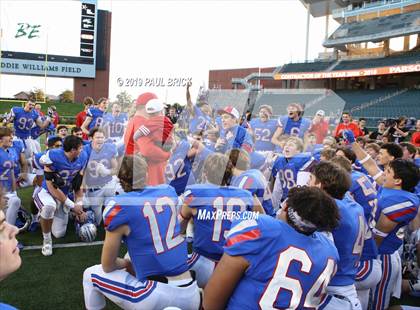 Thumbnail 3 in Westlake vs. Katy Taylor (UIL 6A Division 2 Semifinal) photogallery.