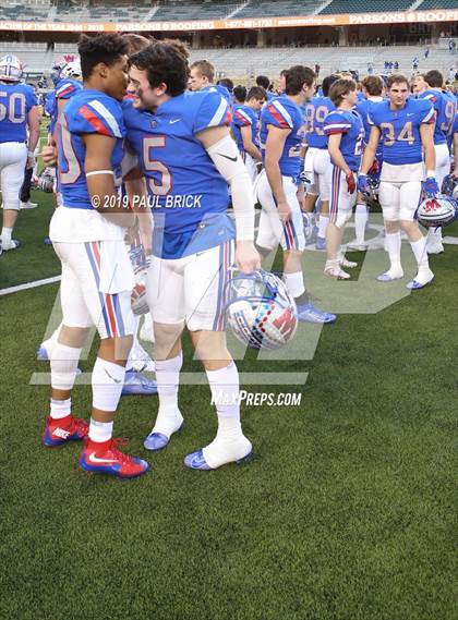 Thumbnail 1 in Westlake vs. Katy Taylor (UIL 6A Division 2 Semifinal) photogallery.