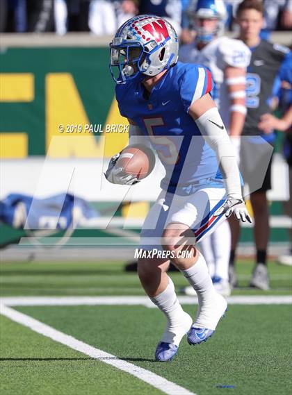 Thumbnail 1 in Westlake vs. Katy Taylor (UIL 6A Division 2 Semifinal) photogallery.