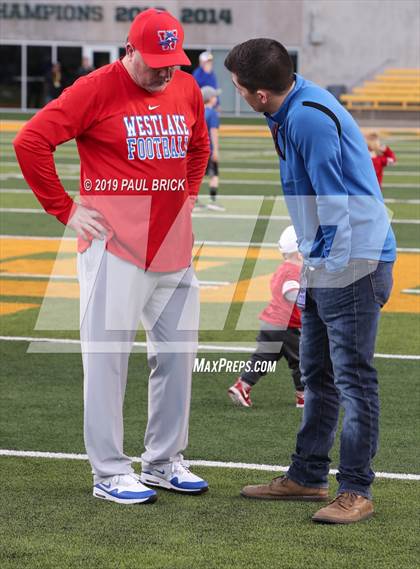 Thumbnail 2 in Westlake vs. Katy Taylor (UIL 6A Division 2 Semifinal) photogallery.
