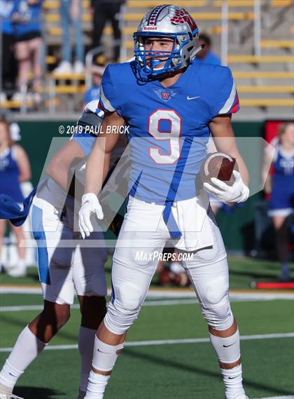 Thumbnail 2 in Westlake vs. Katy Taylor (UIL 6A Division 2 Semifinal) photogallery.