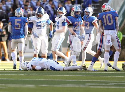 Thumbnail 2 in Westlake vs. Katy Taylor (UIL 6A Division 2 Semifinal) photogallery.