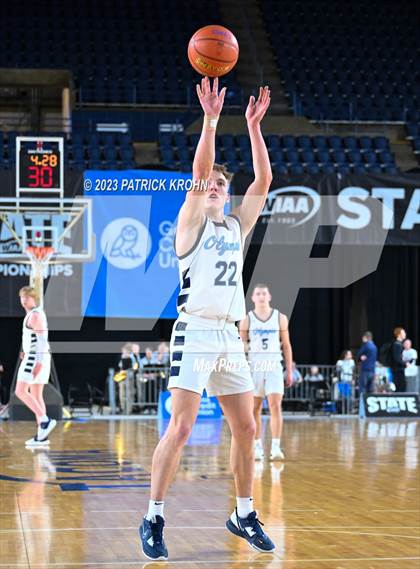 Thumbnail 2 in Olympia vs. Gonzaga Prep (WIAA State Quarterfinal) photogallery.