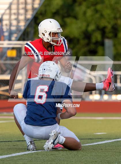 Thumbnail 3 in Lipscomb Academy vs Oakland (Scrimmage) photogallery.