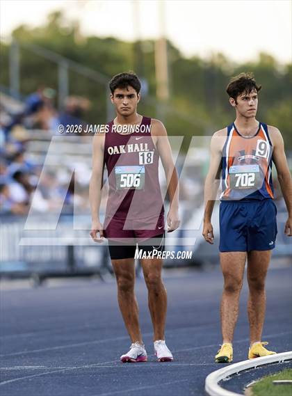 Thumbnail 1 in FHSAA Class 1A Final (800m) photogallery.