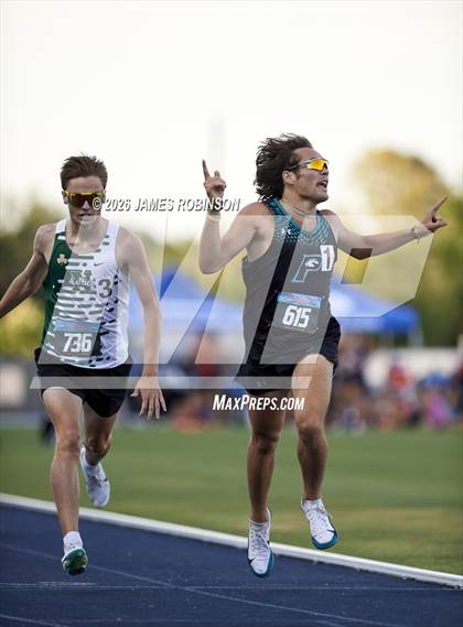 Thumbnail 3 in FHSAA Class 1A Final (800m) photogallery.