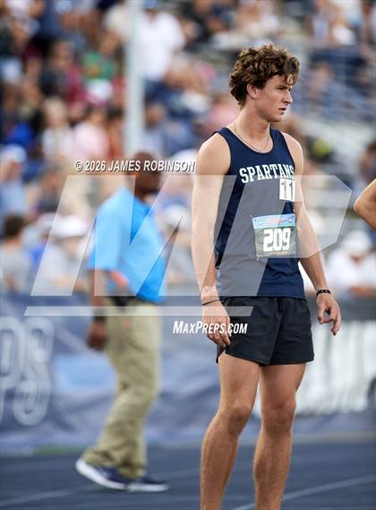 Thumbnail 1 in FHSAA Class 1A Final (800m) photogallery.