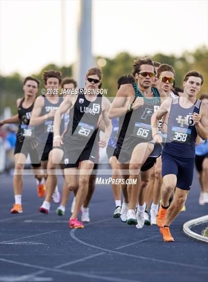 Thumbnail 2 in FHSAA Class 1A Final (800m) photogallery.