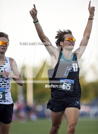 Thumbnail 3 in FHSAA Class 1A Final (800m) photogallery.