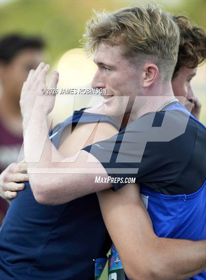 Thumbnail 2 in FHSAA Class 1A Final (800m) photogallery.