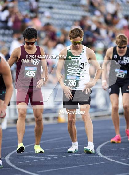 Thumbnail 1 in FHSAA Class 1A Final (800m) photogallery.