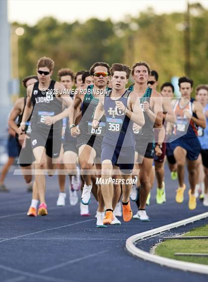 Thumbnail 1 in FHSAA Class 1A Final (800m) photogallery.