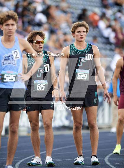 Thumbnail 3 in FHSAA Class 1A Final (800m) photogallery.