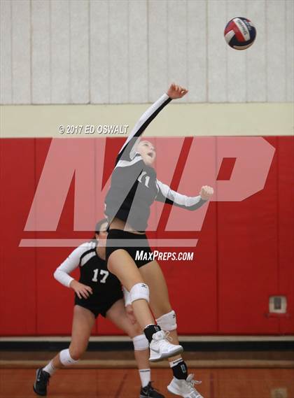 Thumbnail 1 in Albany vs. Lick-Wilmerding (Cougar Challenge) photogallery.