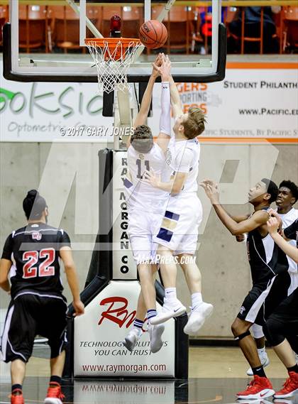 Thumbnail 3 in Central Catholic vs West Campus (CIF SJS D4 Final) photogallery.