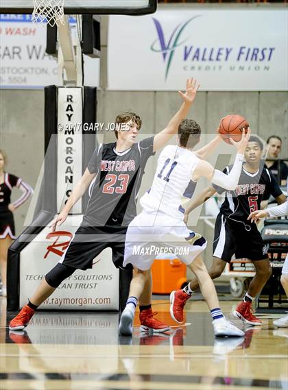 Thumbnail 2 in Central Catholic vs West Campus (CIF SJS D4 Final) photogallery.