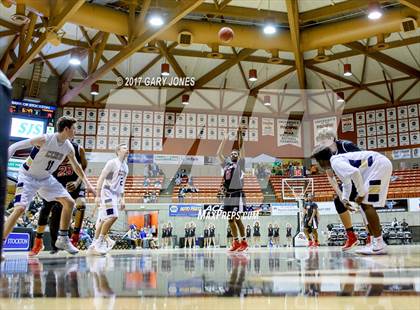 Thumbnail 3 in Central Catholic vs West Campus (CIF SJS D4 Final) photogallery.