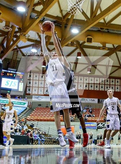 Thumbnail 1 in Central Catholic vs West Campus (CIF SJS D4 Final) photogallery.