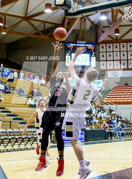 Thumbnail 1 in Central Catholic vs West Campus (CIF SJS D4 Final) photogallery.